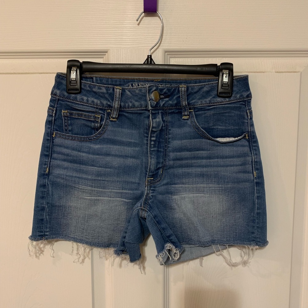🥨$10 SALE 🥨 EUC American Eagle High Rise Shortie Denim Shorts 6